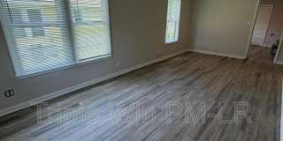 2205 South Martin Street Gallery 7