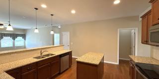 Spacious Home in Creekshire Village! Gallery 10