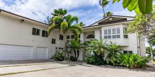 Paradise Beach Estate: Beachfront 6BR w/ Pool, Guest Suite & Pickleball Gallery 44