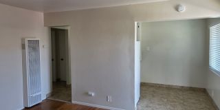 Welcome to Reeves Apartments Gallery 5
