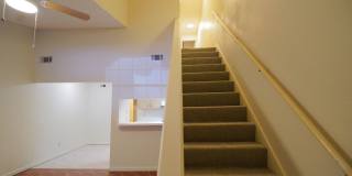 3 Bed / 2 Bath END Unit Townhome in Popular Westridge! Gallery 13