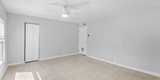 801 Dobbins Street Gallery 12