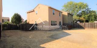 Newer South Sacramento Area 3bd/2.5ba Home Gallery 24