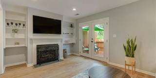 3765 Greenes Crossing Gallery 22