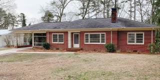City of Gainesville, cozy brick ranch avl. 4/25 Gallery 1
