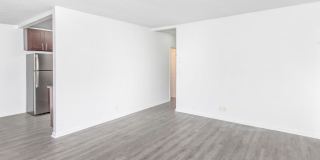 Ocean Vista Gallery 21