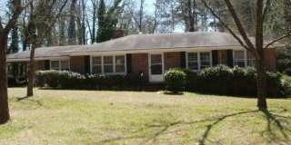 3bds 2ba Brick Ranch beside Carrollton High School Gallery 1