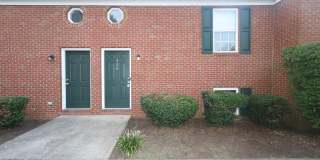 320 Lakeview Drive Gallery 1