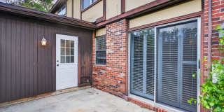 Spacious & Exciting Townhome style Condo Gallery 26