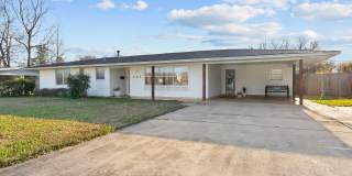 3 Bedroom House in Broadmoor Subdivision Gallery 10