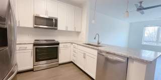 Luxurious Fairfax City 2 bed Condo Luxurious Fairfax City 2 bed Condo Gallery 19