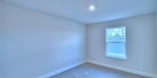 906 SOFIA LANE Gallery 28