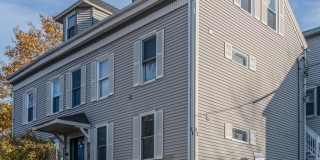 58-5 Portland Street Gallery 1