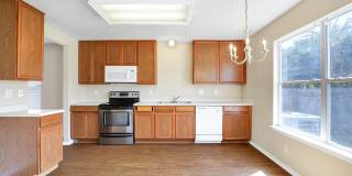 Spacious 4-Bedroom Home with Modern Upgrades and Multiple Living Areas Gallery 11