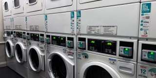 Reside at Belmont Harbor Gallery 23