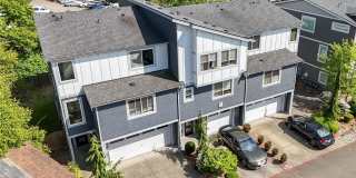 Newer Modern Townhome, Attached 2 car garage, Bedroom and bath on ground level Gallery 5