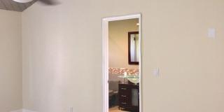 Beautiful and spacious multilevel townhouse in model home condition Gallery 28