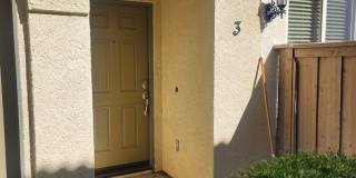 2 Bedroom Townhome w/Attached 1 Car Garage. Gated Community with Assoc Pool! Gallery 3