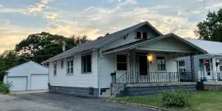 2 Bed 2 Bath House with 2 Car Garage 2 Bed 2 Bath House with 2 Car Garage Gallery 1