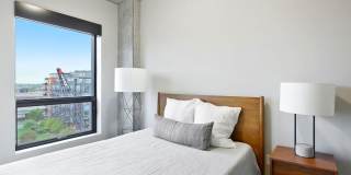FURNISHED STUDIO IN THE HEART OF THE NORTH LOOP - UTILITIES INCLUDED! Gallery 8
