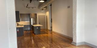 Laros Lofts Gallery 43