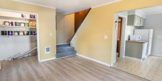 $500 OFF Special - Beautiful 4 Bed/1 Bath Home in Astoria Gallery 31