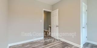 2408 Llewelyn Ave Gallery 16