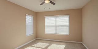 Fountain Lake Bradenton Gallery 75