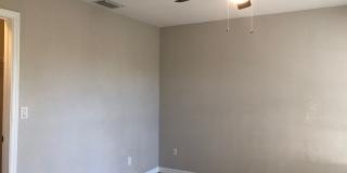 Experience this Large Cape Coral 3 bedroom 2 bath duplex with 1 car garage and screened in lanai. Gallery 6