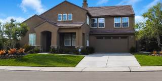 3,800 sq foot Home in Diablo Grande with Private Pool & Spa Gallery 1