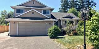 3 Bedroom Pacific Home Packed with Features!! Gallery 1