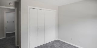 Elston Point Gallery 21