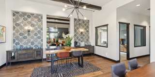 Hollister Village Gallery 25