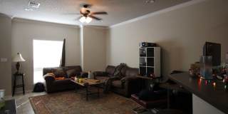 Condo WALKING DISTANCE TO TECH! Pre-leasing for August 1st! Gallery 6