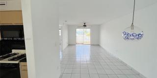 1615 Meridian Ave Gallery 13