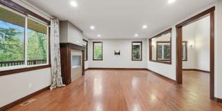 Stunning Finn Hill Retreat — Space, Style & Privacy Gallery 10