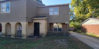2087 Saint James Dr Gallery 1