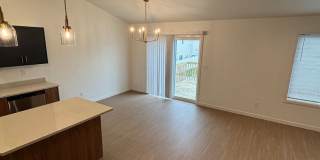 3 Bed 3 Bath Townhome Gallery 14