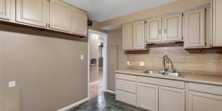 20254 Mackay Street Gallery 7