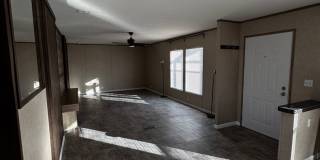 Spacious Four Bedroom Home - Pet Friendly and Horses Allowed! Gallery 6