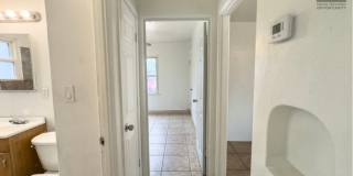 2517 East Culver Street Gallery 22