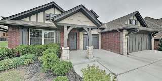 4 Bedroom 2 Bathroom Home in East Edmond with 3 Car Garage - Edmond Schools Gallery 3