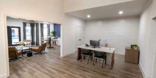 Avery Glen Luxury Apartments Gallery 4