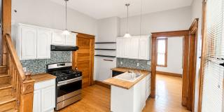 Beautifully Preserved 4 Bed | 2 Bath House in Saint Paul Gallery 4