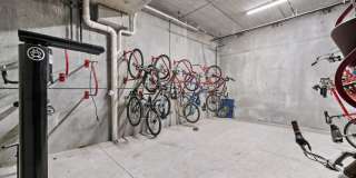 The Maxwell Downtown Des Moines Gallery 121