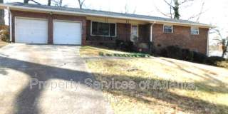 2407 Summerland Dr Gallery 1