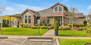 Perfectly Placed Condo In the Heart of Puyallup Gallery 24