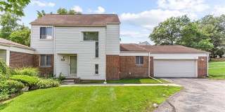 5317 Fairway Lane Gallery 1