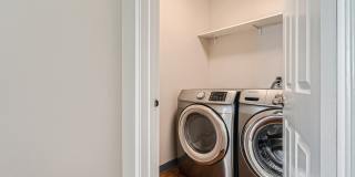 2 Bed, 2 Bath Condo in Aurora! Gallery 21