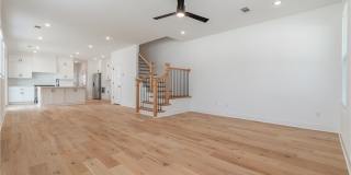 1316 S College Gallery 6